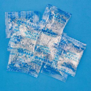Pacáiste Desiccant Úsáidte i Pacáiste Chun Coinnigh Tirim